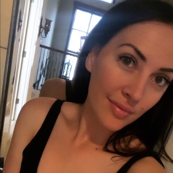 Meet your Posher, Shanoah - Picture 1 of 1